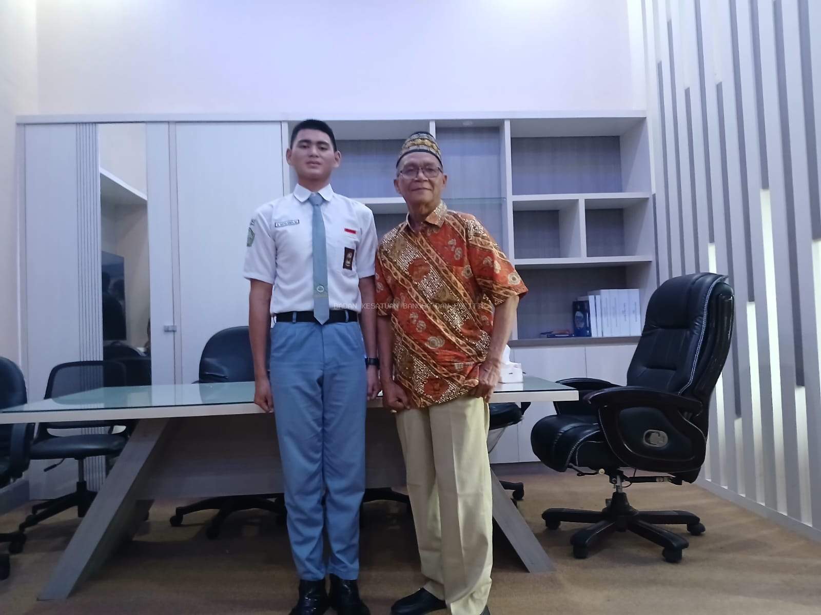 BERTEMU WABUP BANGKA BARAT, KENZO NYATAKAN SIAP IKUTI PELATIHAN PASKIBRAKA NASIONAL TAHUN 2025